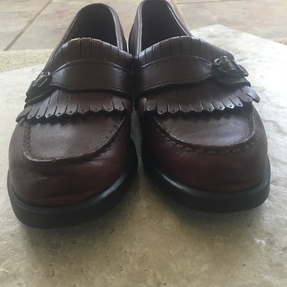 EASTLAND Cognac lthr loafers w/kiltie detail - Picture 3 of 8